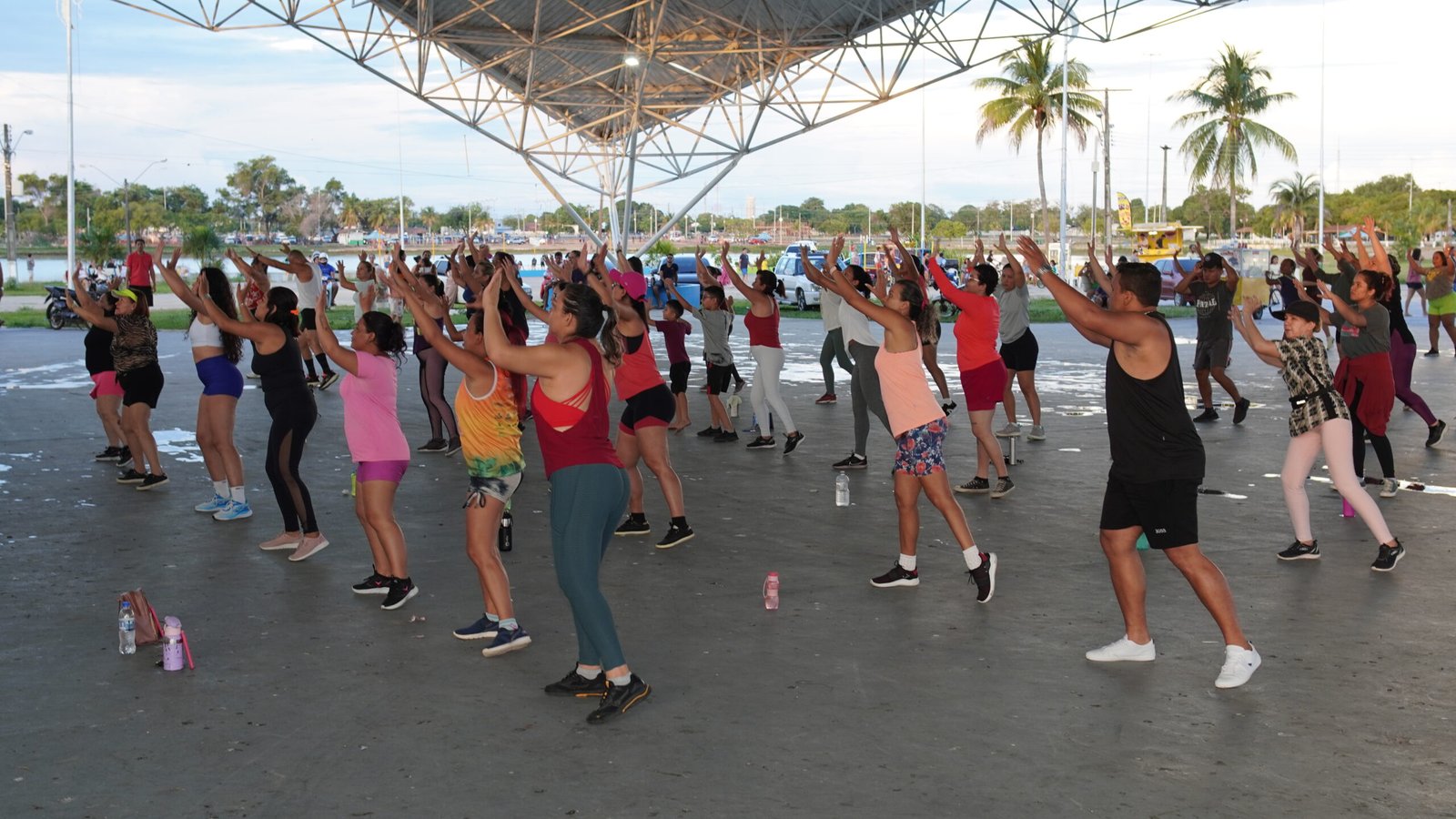 06.04.2025 - Zumba no Parque Anauá - Foto Alexsandro Carvalho (4)