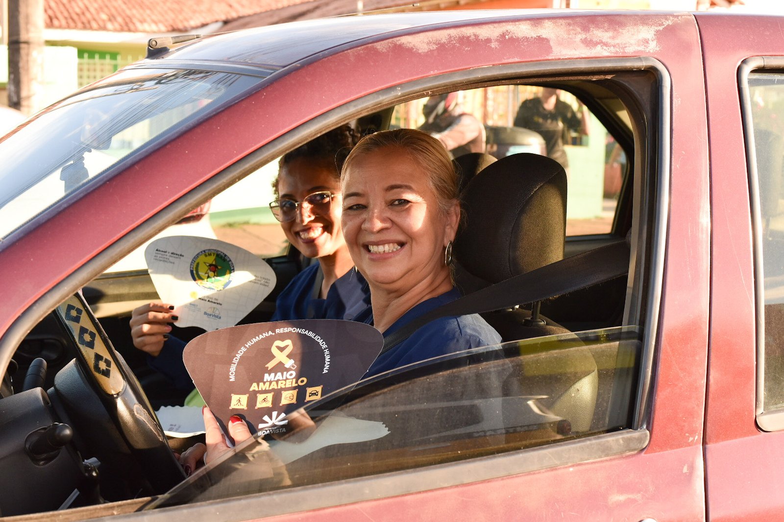 Blitz educativa do Maio Amarelo na Av. Ataíde Teive - Ft DIANE SAMPAIO (4)