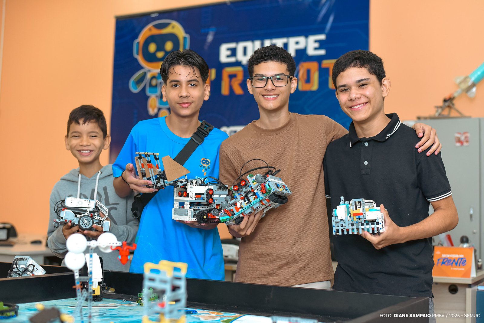 Robótica Educacional - Ft DIANE SAMPAIO (1)