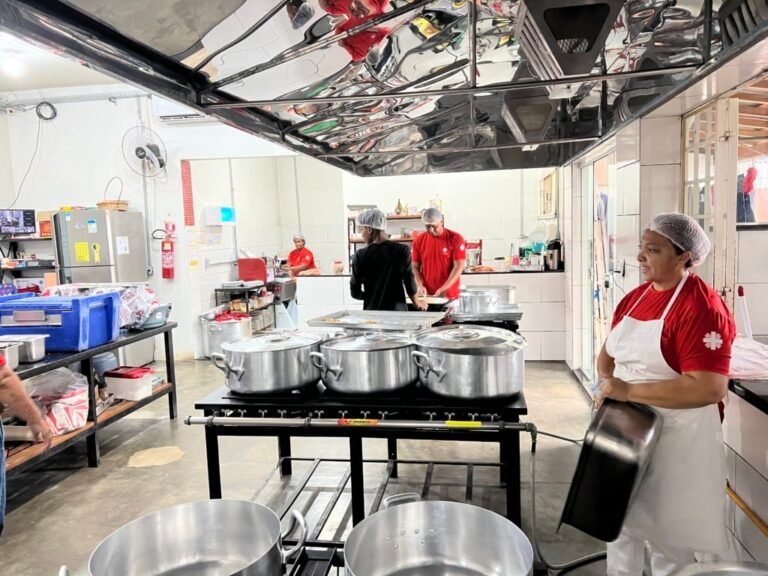 Migrantes-aprendem-panificacao-1024x768