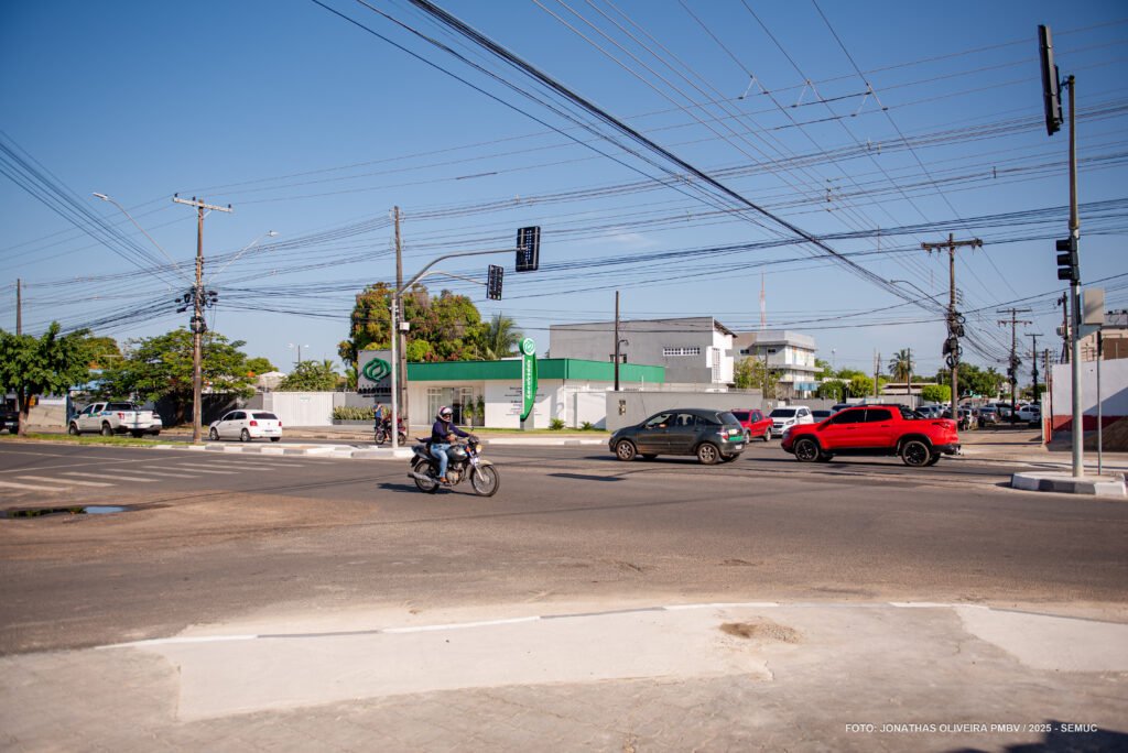Mudança na Av. Major Williams com Penha Brasil - Ft JONATHAS OLIVEIRA (3)