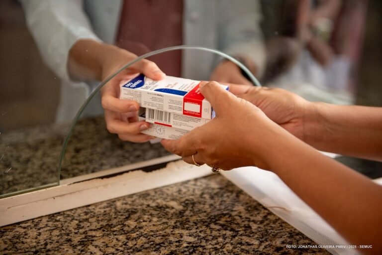 Abastacimento das farmácias com medicamentos - Ft JONATHAS OLIVEIRA (1)