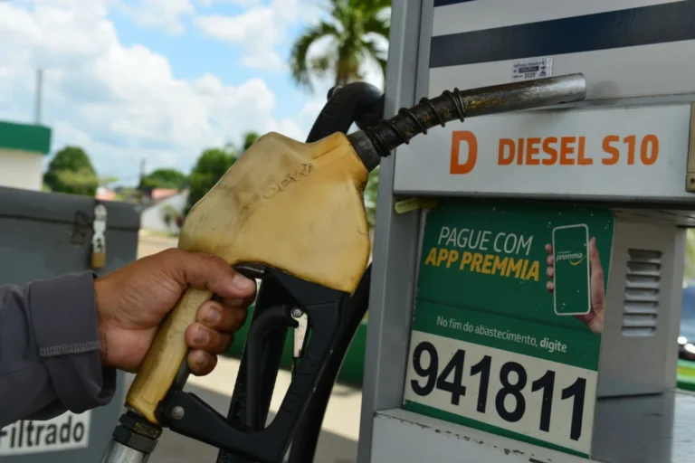 BOMBA-DE-DIESEL-FOTO-NILZETE-FRANCO-4-1151x768