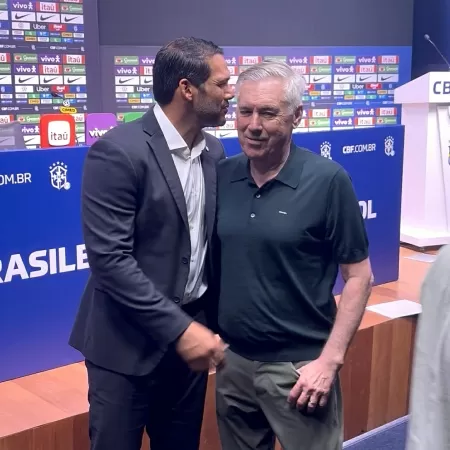 samir-xaud-presidente-da-cbf-e-carlo-ancelotti-tecnico-da-selecao-1770952789356_v2_450x450.jpg
