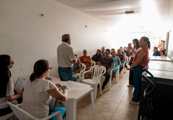 Governo entrega Termo de Ocupação para moradores do loteamento Mangueirinha (2)