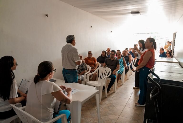 Governo entrega Termo de Ocupação para moradores do loteamento Mangueirinha (2)